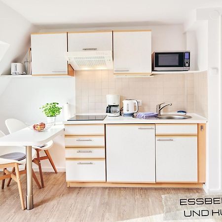 Ferienwohnung Mit Balkon In Zentraler Und Ruhiger Lage Busum Exterior photo