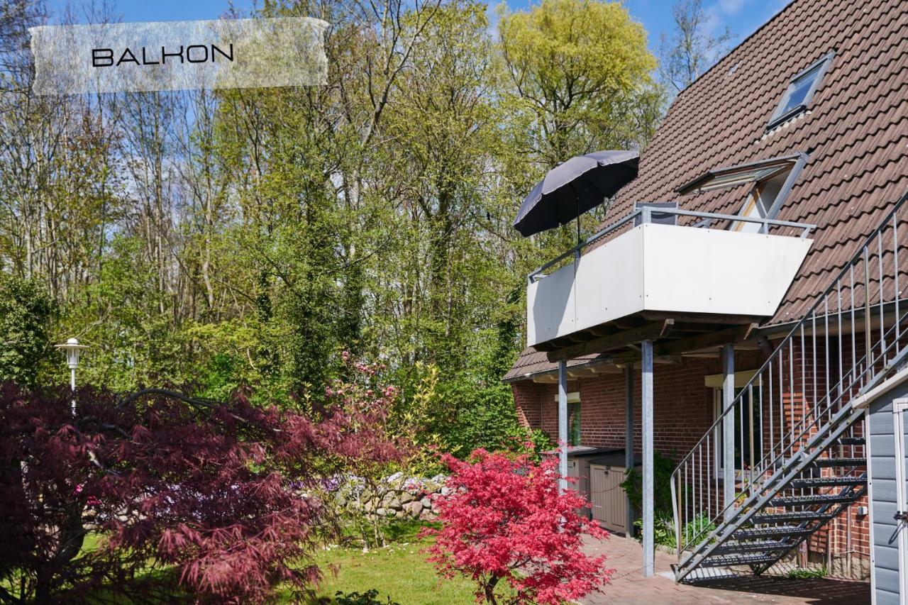 Ferienwohnung Mit Balkon In Zentraler Und Ruhiger Lage Busum Exterior photo