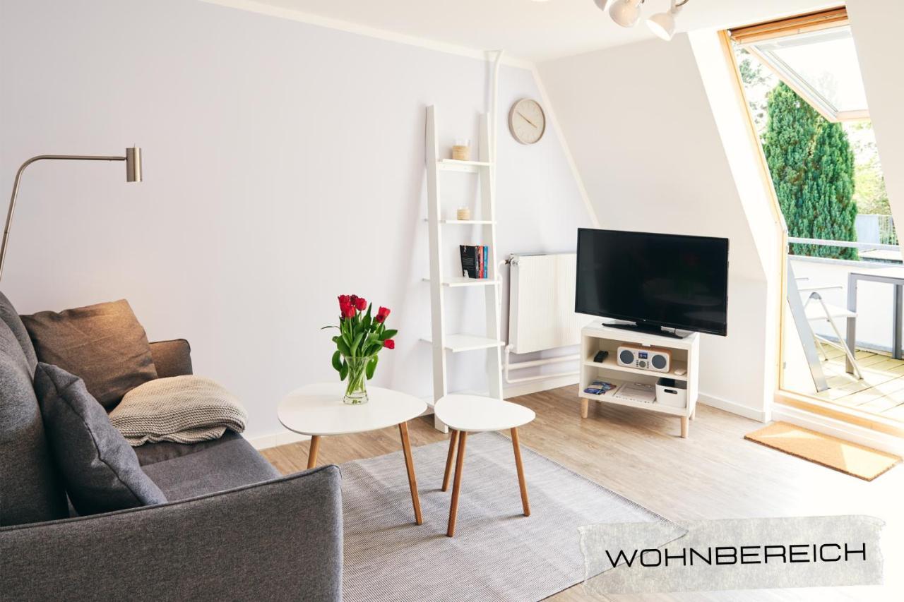 Ferienwohnung Mit Balkon In Zentraler Und Ruhiger Lage Busum Exterior photo